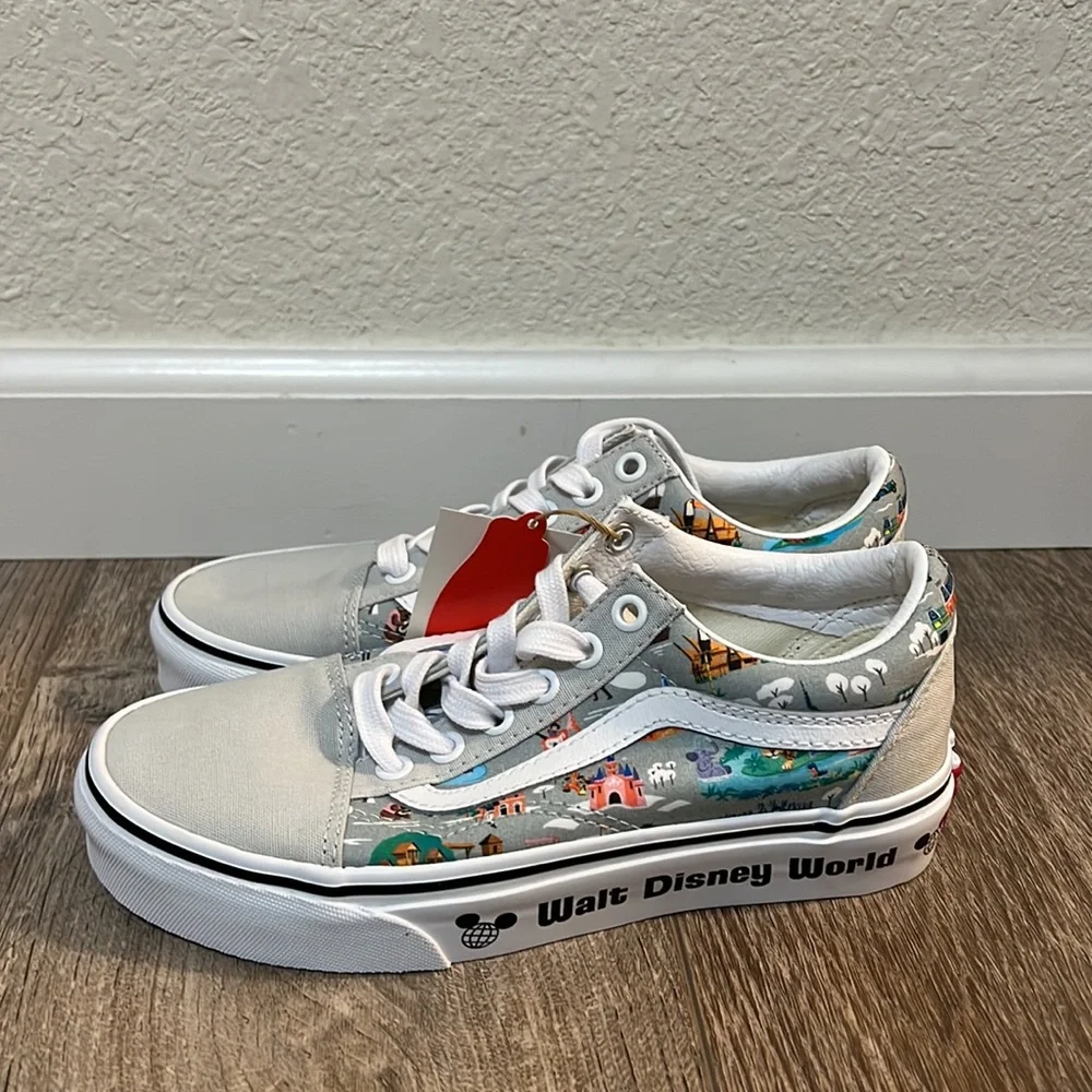 NWT Limited Editions Disney Old Skool Vans Size 5.5! - Picture 4 of 8